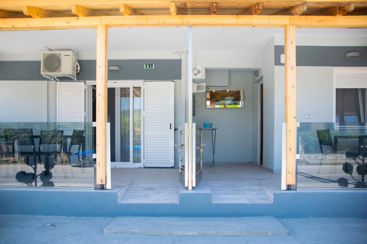 Villa Frideriki Vrasná Екстериор снимка